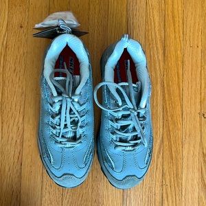 NWT sketchers work steel-toed shoes sneakers size 6